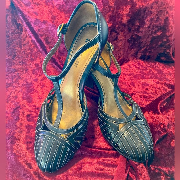 Naturalizer Shoes Naturalizer Mary Jane Strapped Style Pumps Poshmark